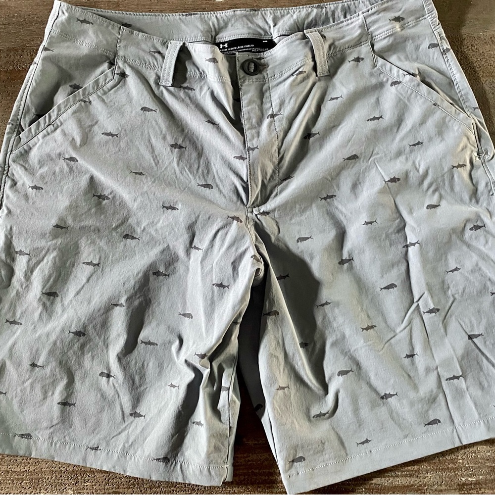 Under Armour Shorts Sz 38